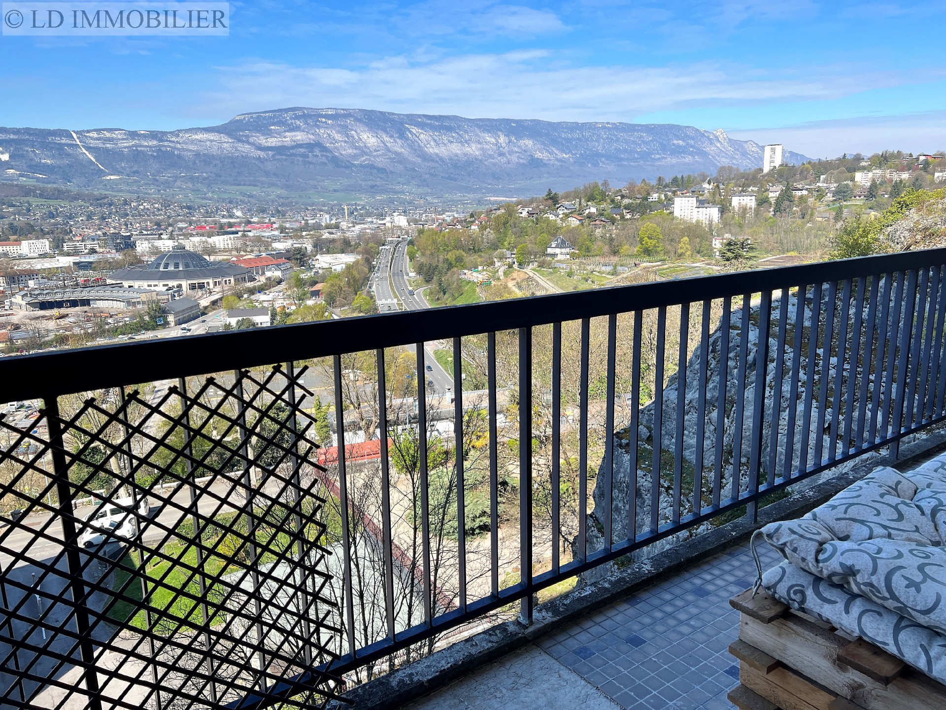Vente appartement - CHAMBERY 61 m², 3 pièces